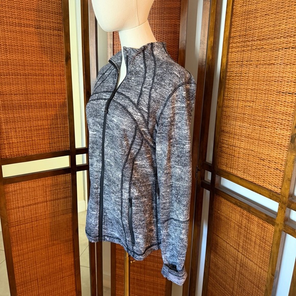 Lululemon Define Jacket
Rush Jacquard Black White 12 - Picture 10 of 11